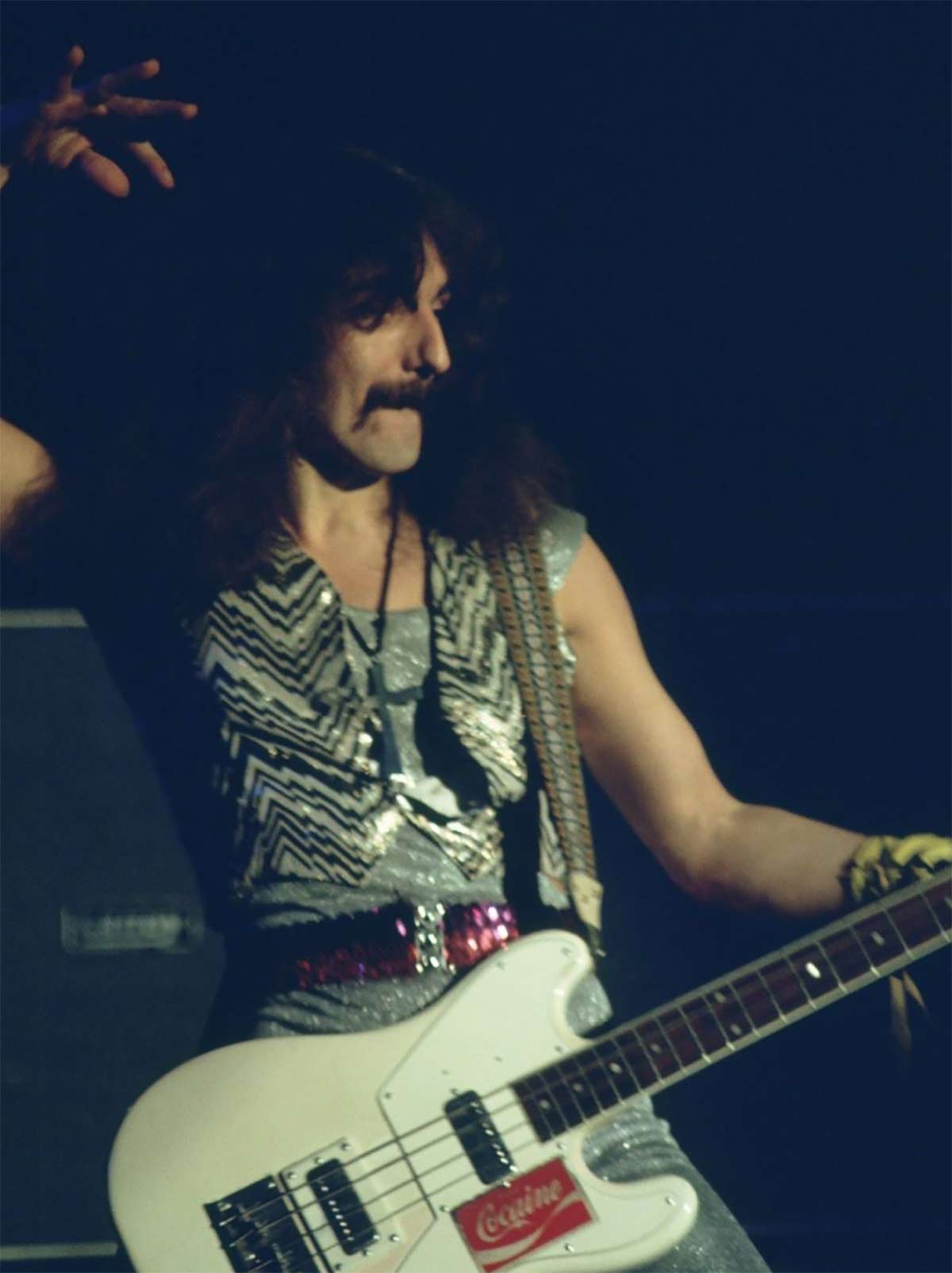 Geezer-Butler-Bass-Tone-Laney-Digbeth1 1200x1604px.jpg