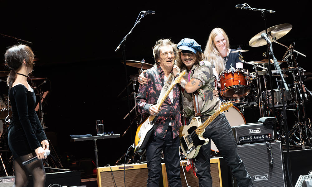 Ronnie Wood and Johnny Depp playing at Jeff Beck Tribute on May 23, 2023