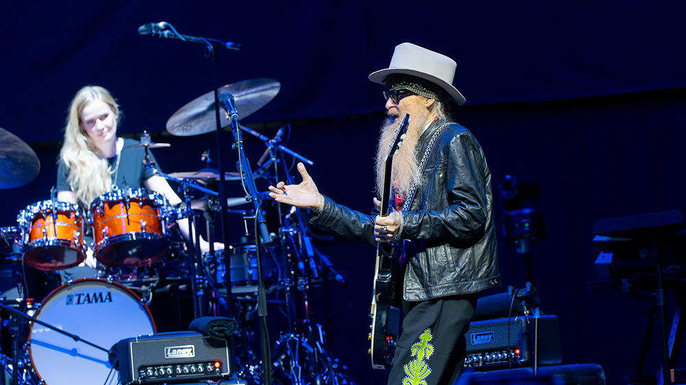 Billy Gibbons and Anika Nilles Play Jeff Beck Tribute on May 23, 2023