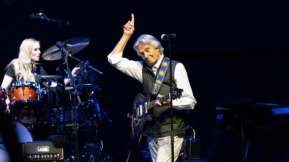 John Mclaughlin Anika Nilles Jeff beck tribute 2023