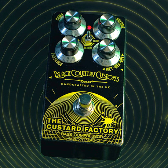 blakc country customs bass compressor pedal